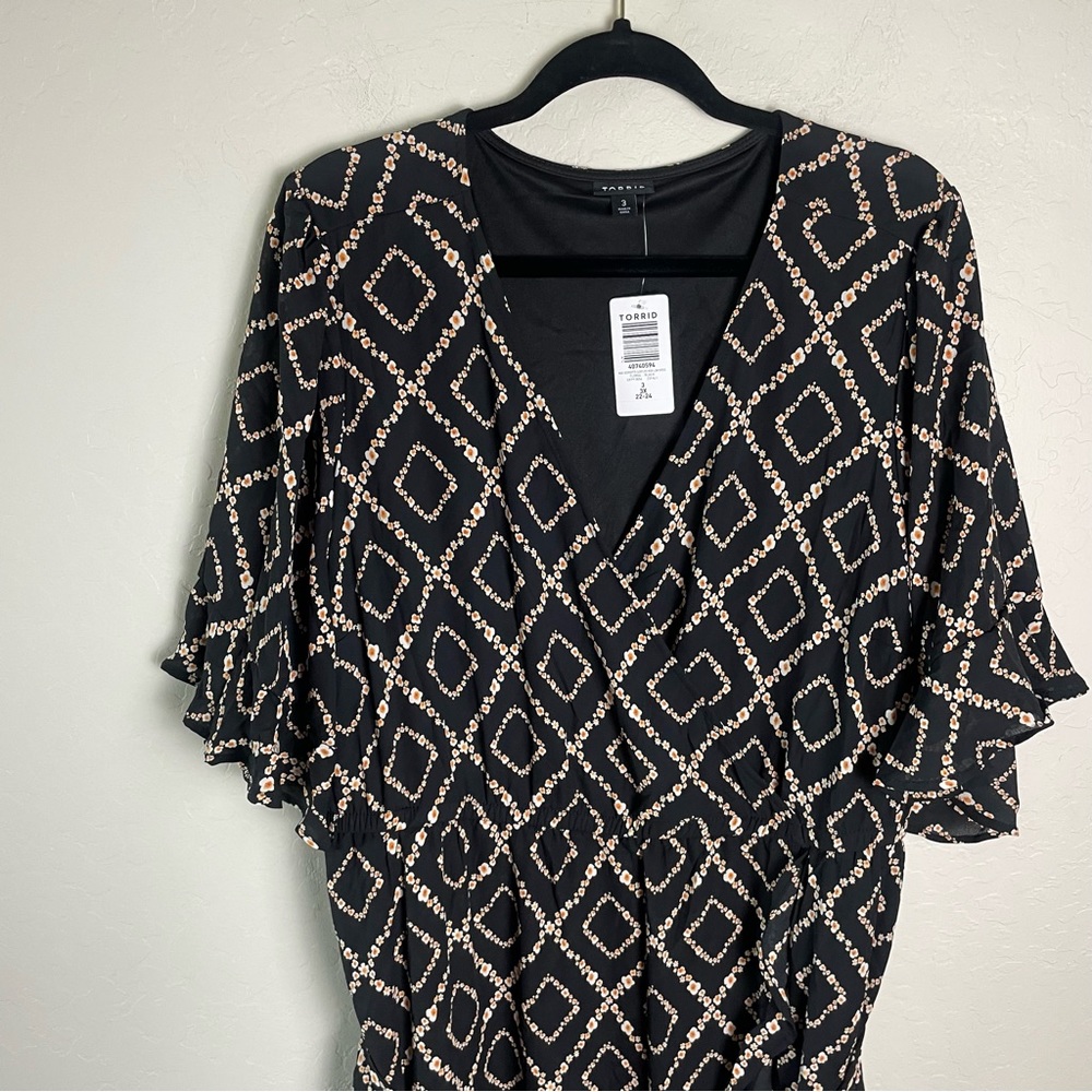 Torrid Black Floral Geometric Maxi Georgette Surplice Hi-Low Dress 3X NWT - Picture 3 of 16